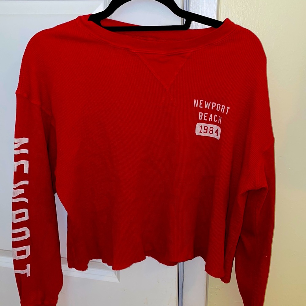 Brandy Melville Cropped NEWPORT Long Sleeve (one size- fits like a medium)